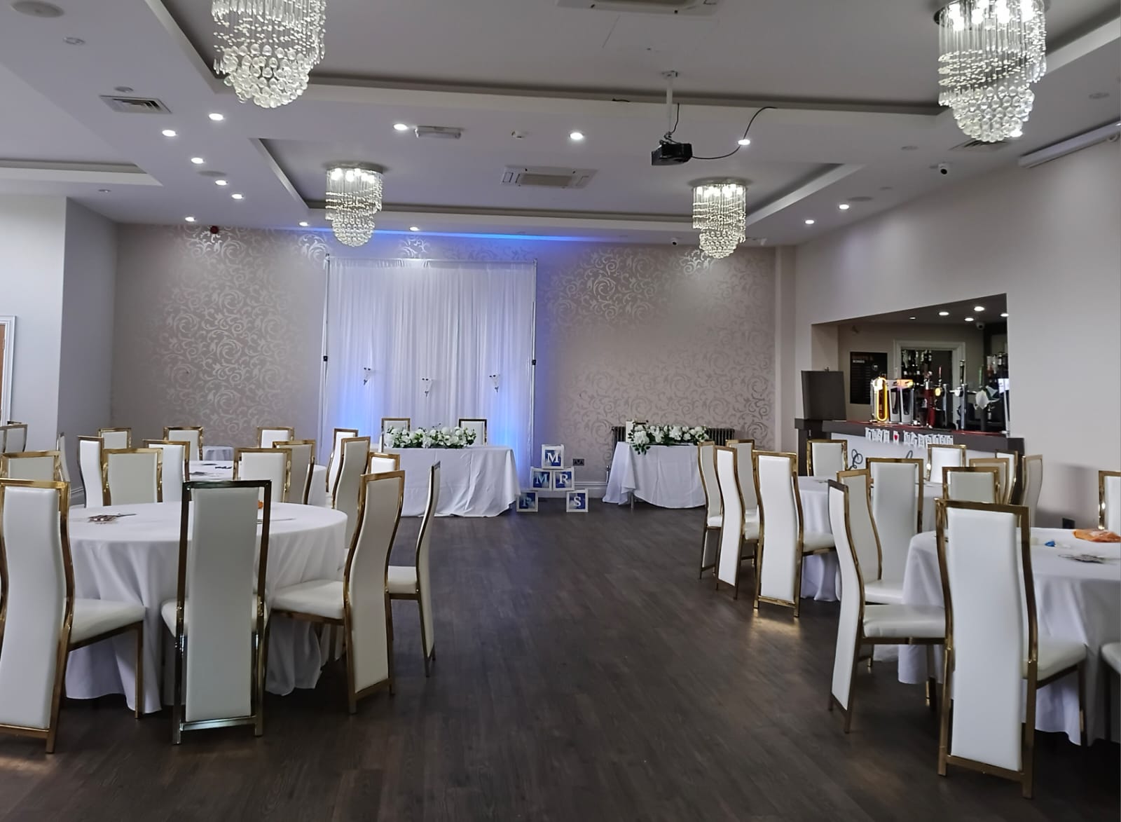 Emerald Suite — venue styling